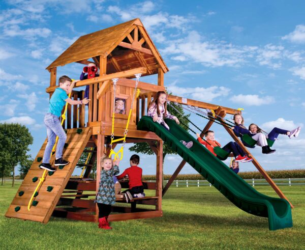29D Circus Clubhouse Pkg II Loaded with Wooden Roof